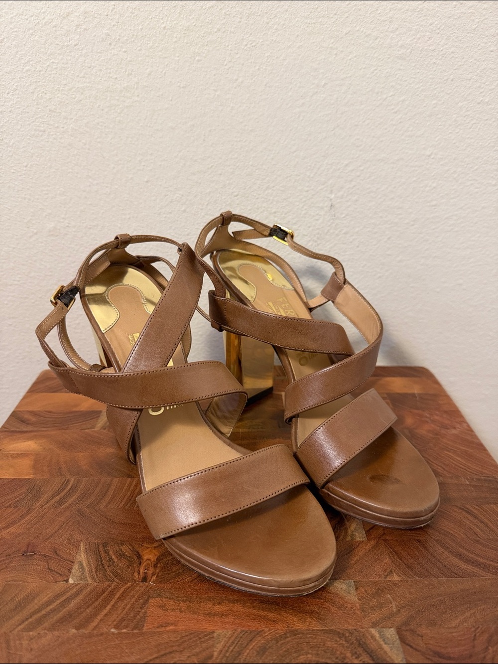 Salvatore Ferragamo Bubina Brown Leather Gold Heel Sandals Shoes Size 7B